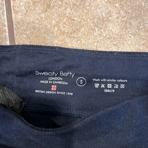 Sweaty Betty Navy Gary Cropped Jogger Sweatpants - Picture 5 of 7